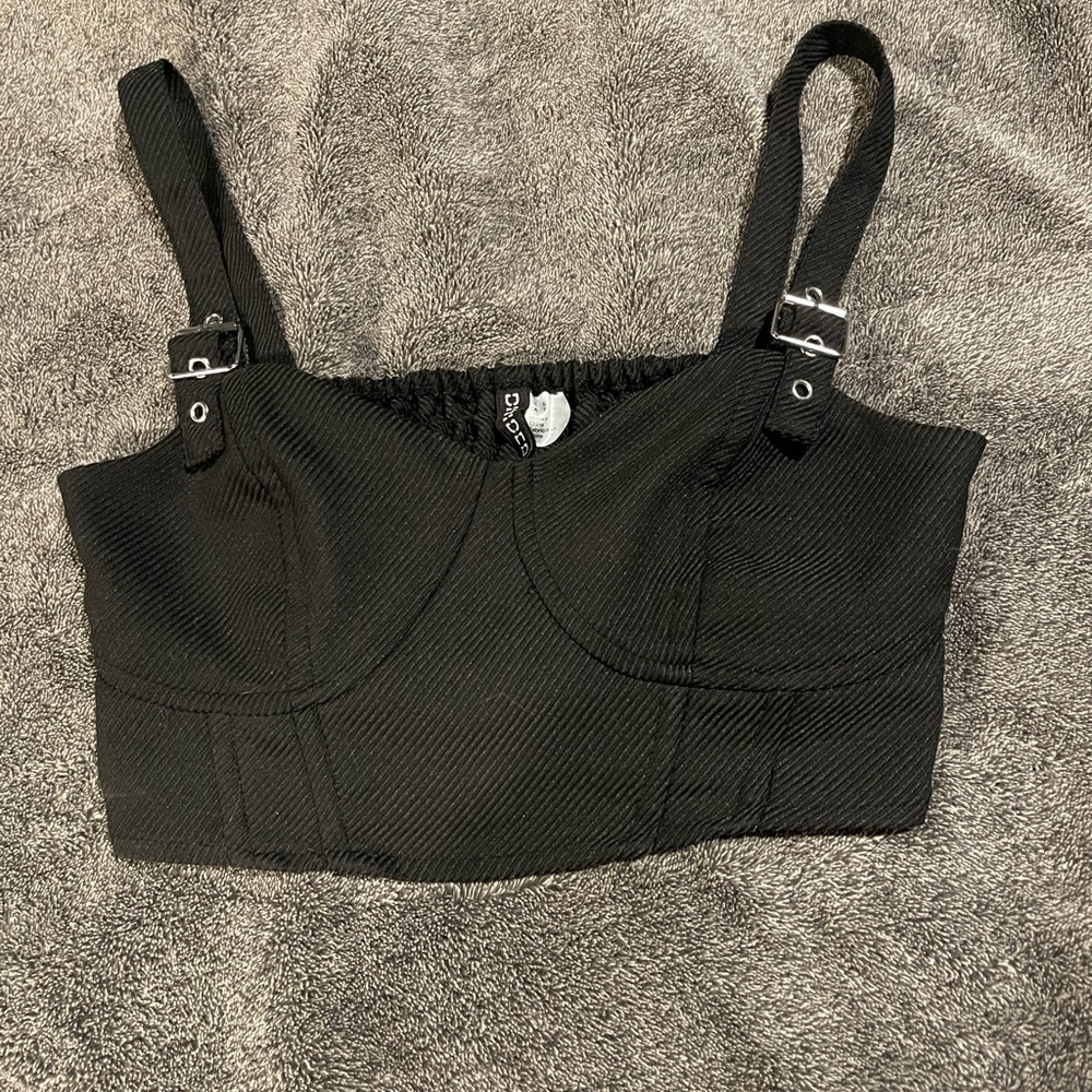 Divided buckle strap crop top